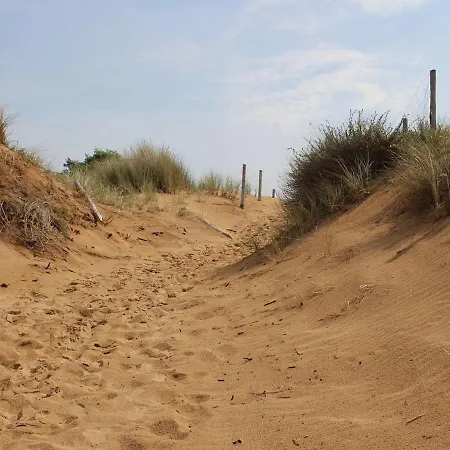 Maison 2 Pièces Proche D'oléron, 4 Couchages, Calme - Fr-1-246a-248 Hébergement de vacances *